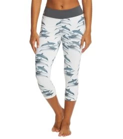 Xcel Women's Ocean Ramsey 8oz. Sport Capri