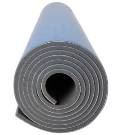 Gaiam Classic Dual Color Yoga Mat 68" 5mm -Swimming Equipment 5668996350120 blue 3a