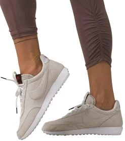 Prana Lastaro Yoga Pants 7 Prana Lastaro Yoga Pants -Swimming Equipment 5702797885608 moonquartz 4a