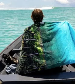 John Barton Jungle Beach Eco Towel -Swimming Equipment 7337544450216 green 3a