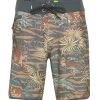 Quiksilver Men's 19" Hempstretch Scallop Board Shorts