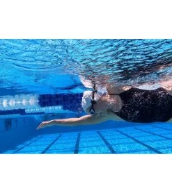 STREAM 3 Waterproof MP3 Player With Bluetooth 23 STREAM 3 Waterproof MP3 Player With Bluetooth -Swimming Equipment 7789171769512 blueblack 12a